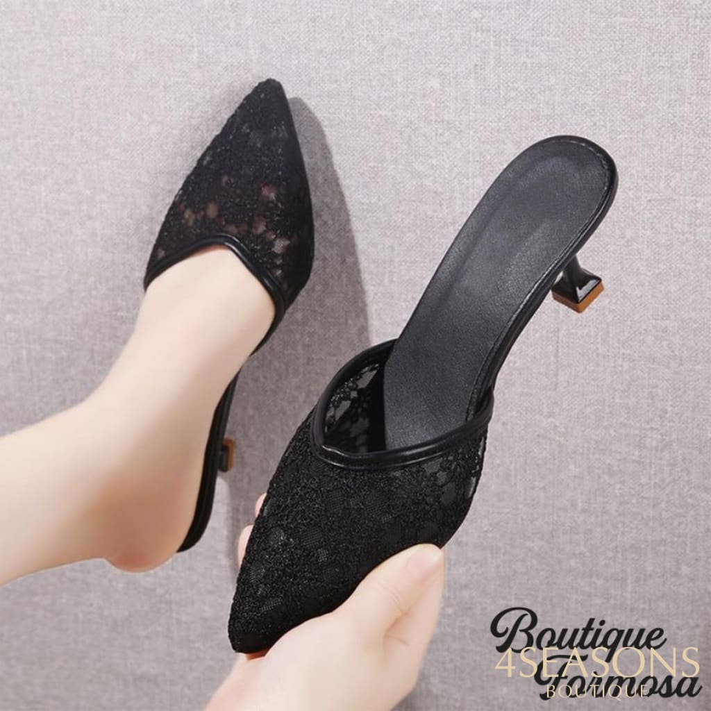 Mule Lace